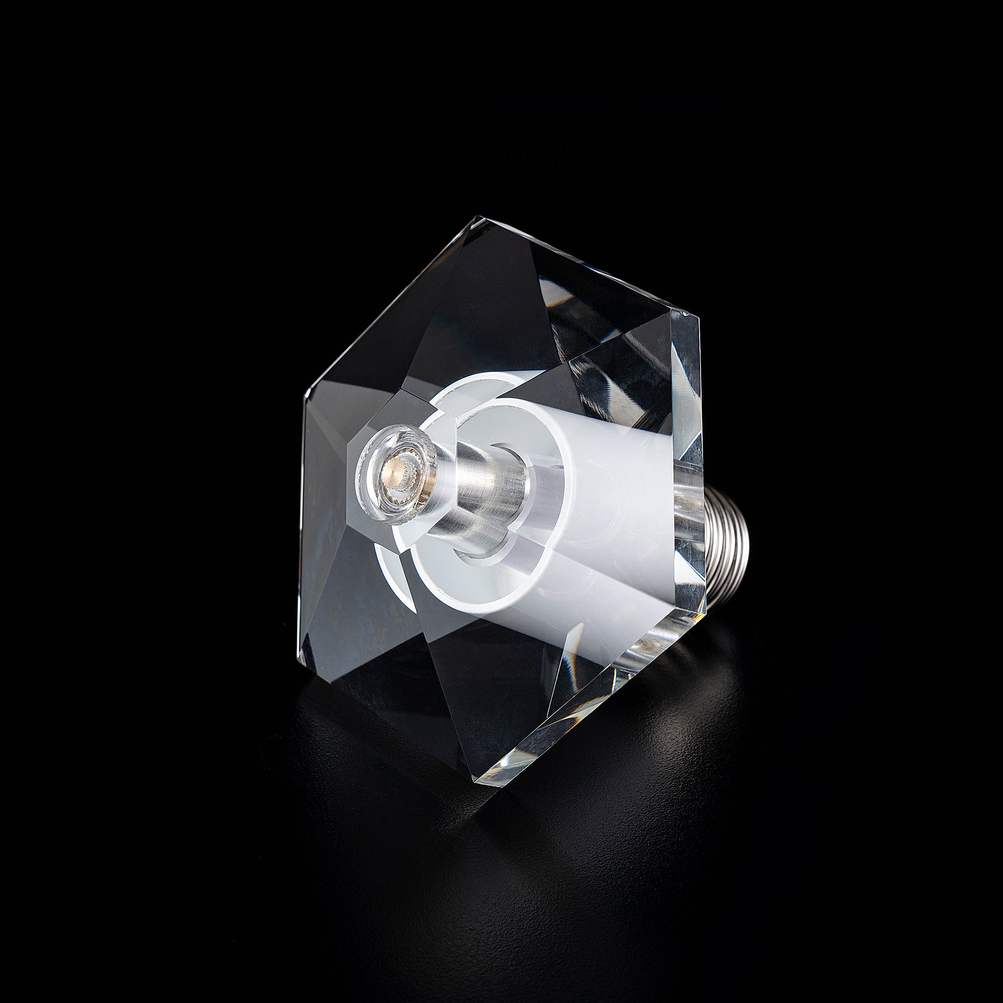 HEXAGON DIAMOND Crystal LED Light Bulb - Large – CarroUSA.com